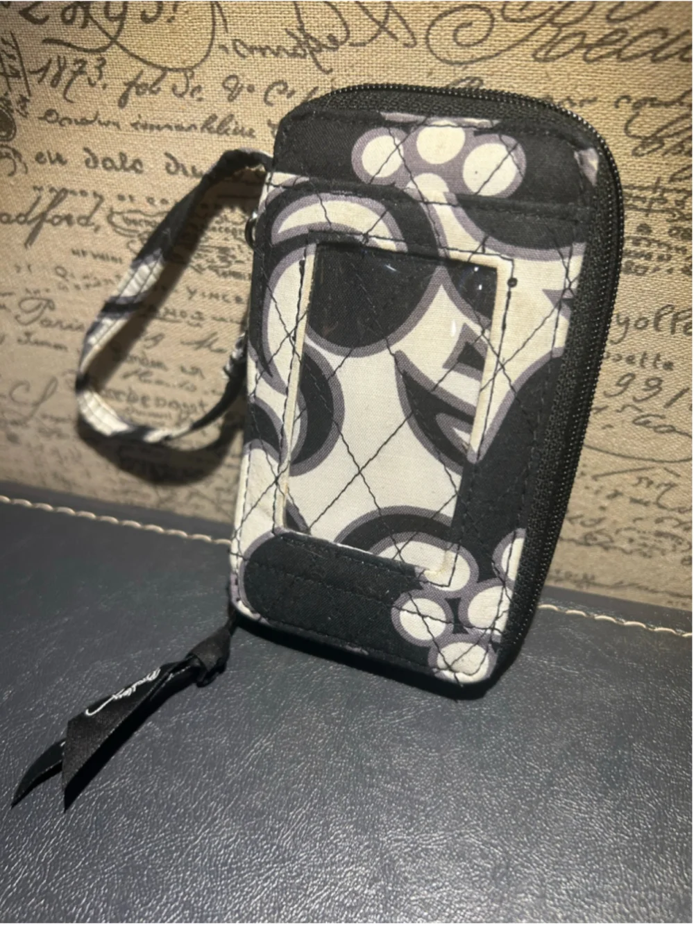Women's Vera Bradley Wristlet One Size Black White Quilted Pattern